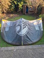 Cabrinha moto kite 9m, met bar, zeer goede staat, Geen board, Ophalen of Verzenden, Gebruikt, 9 m²