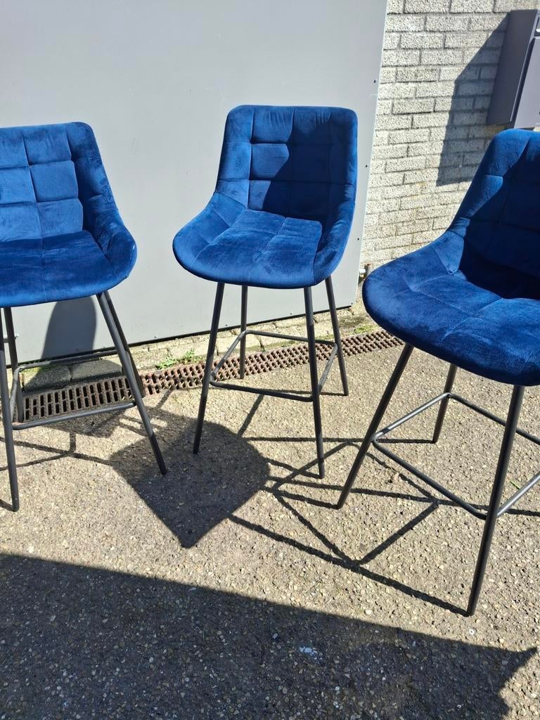 3 mooie krukken met velvet marineblauw bekleding, Ophalen, Gebruikt, ., 60 tot 90 cm