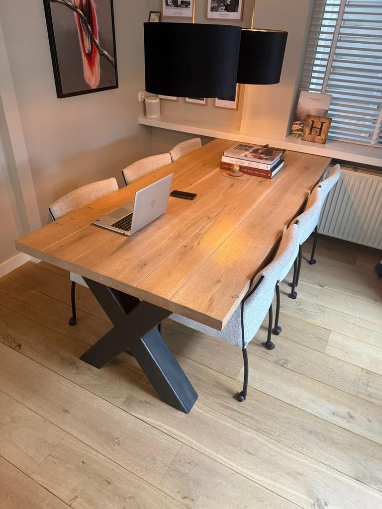 Eikenhouten eettafel met stalen frame en stoffen stoelen, Ophalen, Gebruikt, Eikenhout, 200 cm of meer