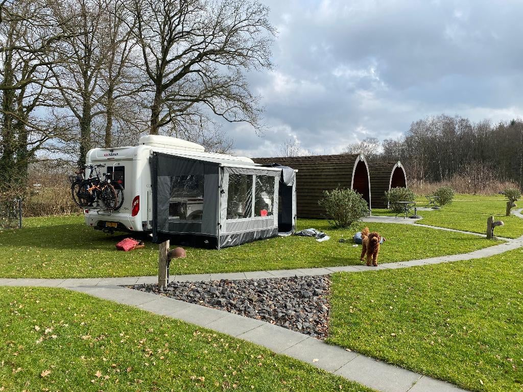 Adria Coral S670SLT ZEER COMPLEET 2012 58000km, Ringverwarming, Fiat, 7 tot 8 meter, Luifel