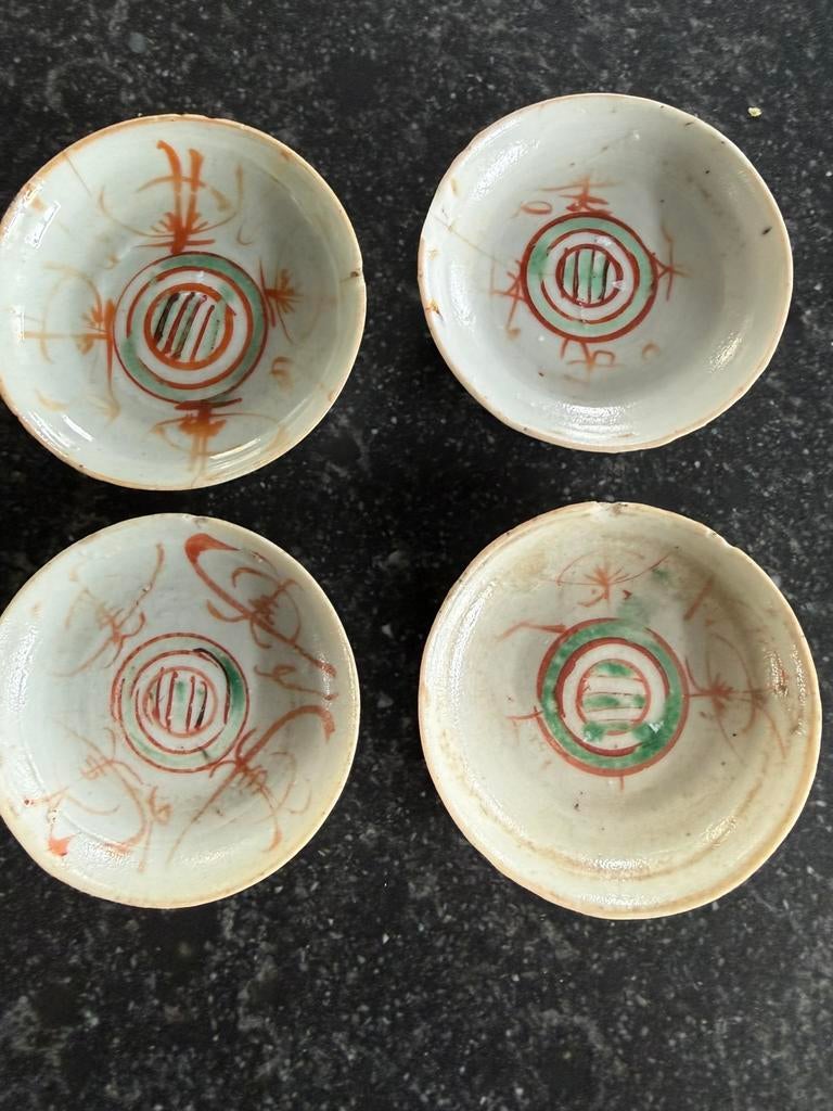 Vier antieke aardewerk schaaltjes Chinees Japans, Antiek en Kunst, Ophalen of Verzenden