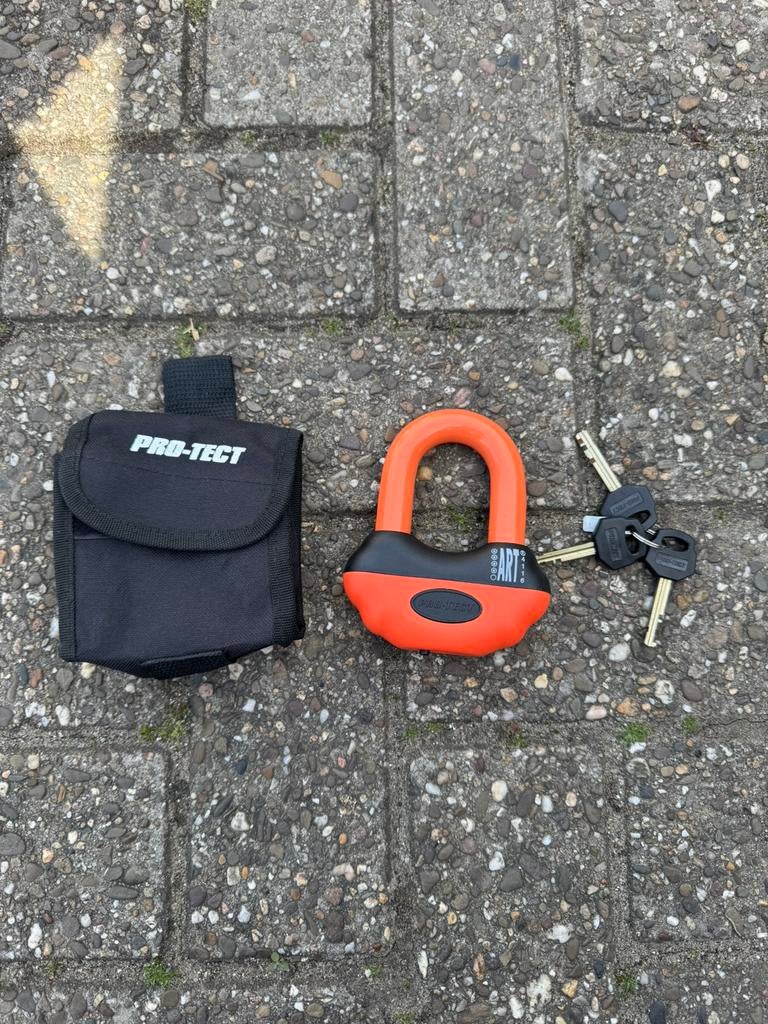 Schijfremslot ART4 Protech 3 sleutels motor NIEUW, Motoren, Accessoires | Sloten, Ophalen of Verzenden, Zo goed als nieuw