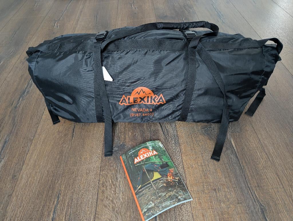 Familietent Alexika Nevada 4, Caravans en Kamperen, Ophalen, Zo goed als nieuw, Tot en met 4