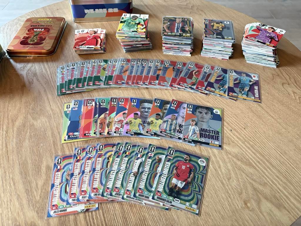 FIFA 26 Adrenalyn world cup, Hobby en Vrije tijd, Verzamelkaartspellen | Overige, Gebruikt, Meerdere kaarten, Ophalen of Verzenden