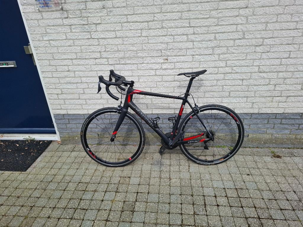 Te koop mooie Carrera racefiets, Fietsen en Brommers, 28 inch, Carbon, Zo goed als nieuw, 57 tot 61 cm
