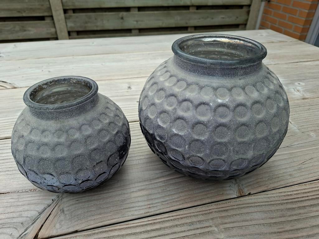 Set van 2 grijs-blauwe sfeer potten., Huis en Inrichting, Woonaccessoires | Vazen, Ophalen, Blauw, Aardewerk of Porselein, Minder dan 50 cm