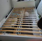 Ikea bed, Huis en Inrichting, Slaapkamer | Bedden, Ophalen, Gebruikt, Wit, Tweepersoons
