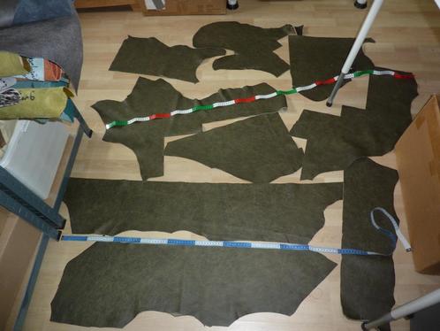 Melee groen AA soepel echt leer rundleer, Hobby en Vrije tijd, Stoffen en Lappen, Nieuw, Leer of Kunstleer, 30 tot 120 cm, 30 tot 200 cm