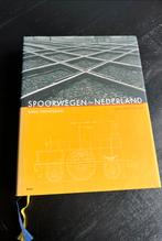 G. Veenendaal - Spoorwegen in Nederland, van 1834 tot nu, Ophalen of Verzenden, Zo goed als nieuw, Trein, Boek of Tijdschrift
