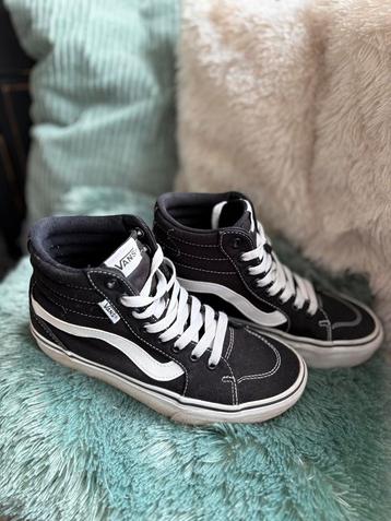Vans SK8-Hi Zwart/Wit - Maat 37 - Zo goed als nieuw! beschikbaar voor biedingen