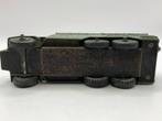 Dinky Toys 677 Armoured Commando Vehicle -REPAINT- M8, Gebruikt, Overige typen, Dinky Toys, Ophalen of Verzenden