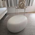 Goossens Bijzettafel Pebble Wit Beton 65x31x49cm — NIEUW, Ophalen, Minder dan 55 cm, Nieuw, Ovaal