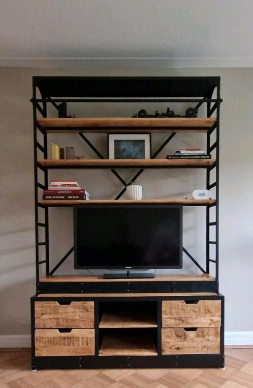 Gave industriële boekenkast/tvkast met ladder (Giga Meubel), Huis en Inrichting, Kasten | Wandmeubels, Zo goed als nieuw, 200 cm of meer