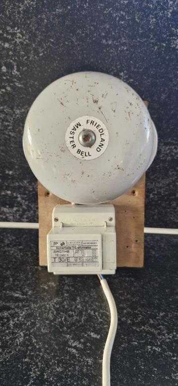 Friedland master bell met Grothe Transformator beschikbaar voor biedingen