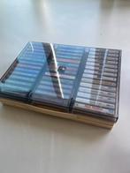 70 cassette bandjes met opbergbox, Cd's en Dvd's, Cassettebandjes, Gebruikt, Ophalen of Verzenden, Origineel, Met bewaardoos, rek of koffer