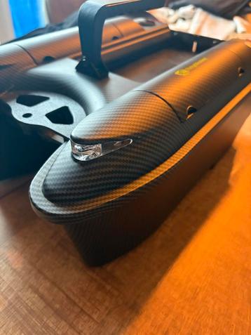 Ridgemonkey Hunter 750 Baitboat - Voerboot beschikbaar voor biedingen