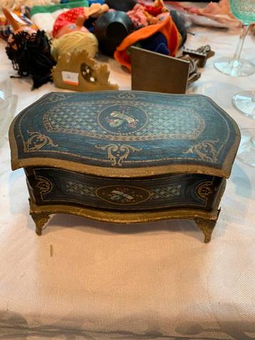 Sieraden doosje frankrijk brocante beschikbaar voor biedingen