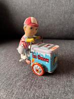 Oud blikken opwindbare ijscoman, Ophalen of Verzenden