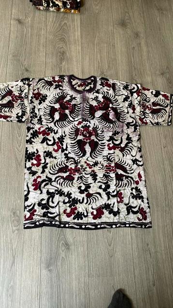 3 stuks katoenen batik T-shirts beschikbaar voor biedingen