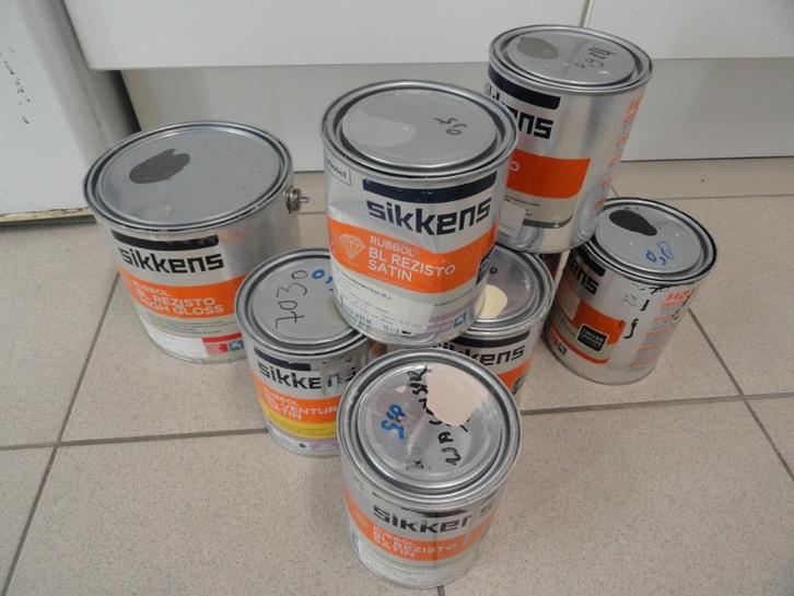 PARTIJ SIKKENS WATERGEDRAGEN PRIMER EN LAK DIVERSE KLEUREN, Doe-het-zelf en Verbouw, Verf, Beits en Lak, Nieuw, Lak, Minder dan 5 liter