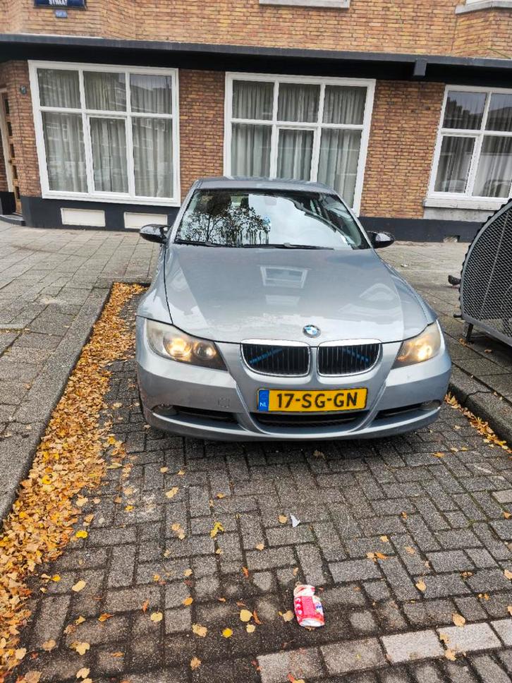 BMW 3-Serie 2.0 I 320 2006 Grijs, Auto's, BMW, Particulier, 3-Serie, Benzine, C, Sedan, Handgeschakeld, Origineel Nederlands, Zilver of Grijs