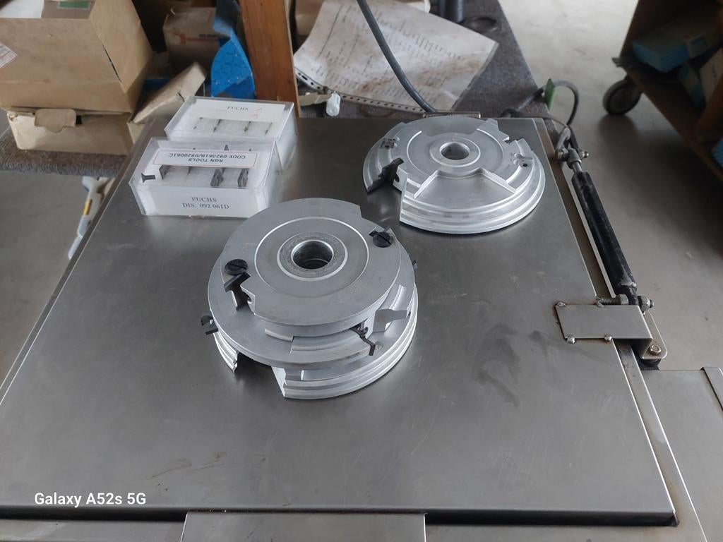 Freeskoppen voor omfrezing Draaikiep contura, Doe-het-zelf en Verbouw, Gereedschap | Freesmachines, Zo goed als nieuw, Ophalen