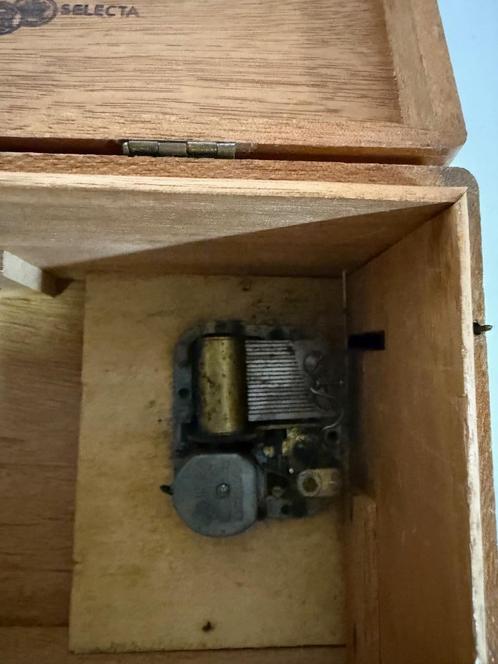 Muziek doosje, Antiek en Kunst, Curiosa en Brocante, Ophalen