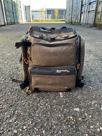 Savage gear rugzak xl gebruikt beschikbaar voor biedingen