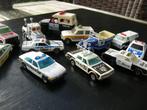 12 oude auto's politie mercedes, lesney rover etc, Overige merken, Overige typen, Gebruikt, Verzenden
