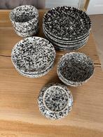 Zwart wit Marbles servies 6 persoons, Huis en Inrichting, Keuken | Servies, Ophalen of Verzenden, Zo goed als nieuw, Overige stijlen