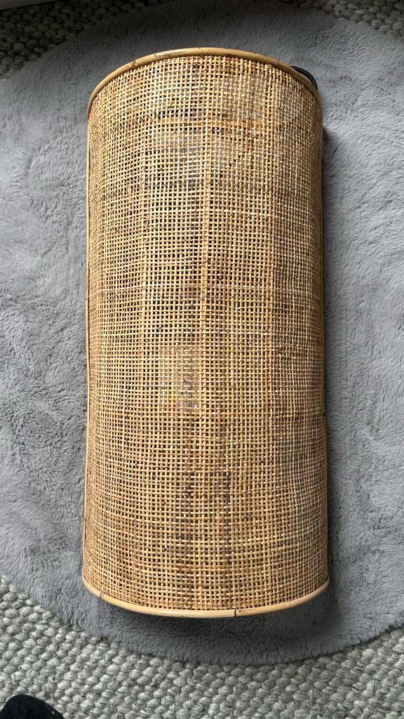 Rotan Wandlamp - Sfeervolle Verlichting, Huis en Inrichting, Lampen | Wandlampen, Zo goed als nieuw, Hout, Ophalen of Verzenden