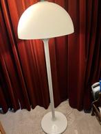Staande lamp wit, Huis en Inrichting, Lampen | Vloerlampen, Ophalen, Zo goed als nieuw, 150 tot 200 cm
