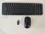 wireless keyboard and mouse for sale, Ophalen, Gebruikt, Draadloos, Logitech