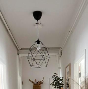 Moderne zwarte hanglamp IKEA BRUNGSTA beschikbaar voor biedingen