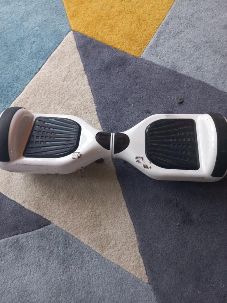 Hoverboard (defect) + kart, Hobby en Vrije tijd, Overige Hobby en Vrije tijd, Gebruikt, Ophalen