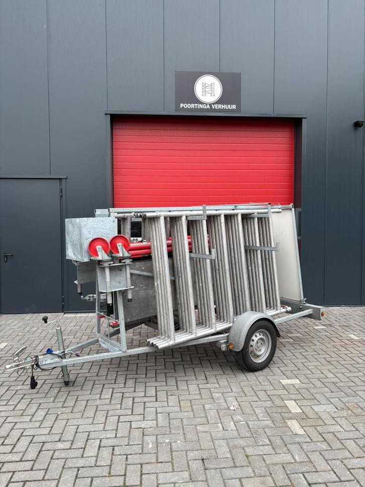 Complete altrex set 5200 serie te koop ( fiberdeck ), Doe-het-zelf en Verbouw, Steigers, Gebruikt, Rolsteiger of Kamersteiger