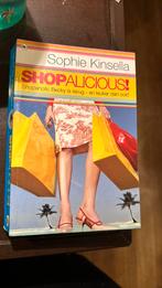 Boek: Shopalicious - Sophie Kinsella GRATIS, Boeken, Chicklit, Ophalen of Verzenden, Zo goed als nieuw, Sophie Kinsella