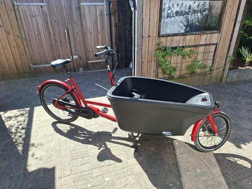 Dolly Bakfiets Brandweerrood in zeer goede staat, Fietsen en Brommers, Fietsen | Bakfietsen, Zo goed als nieuw, Overige merken