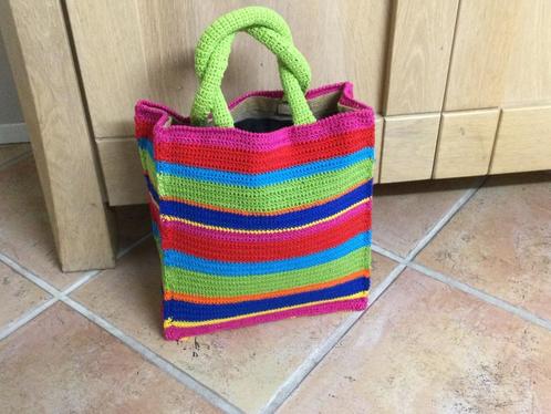 Gehaakte jute boodschappen tas kleuren patroon ( nieuw), Sieraden, Tassen en Uiterlijk, Tassen | Damestassen, Nieuw, Shopper, Blauw