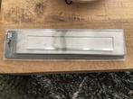 Nieuwe RVS Brievenbusklep - Karwei. lengte 35 cm, Doe-het-zelf en Verbouw, Hang- en Sluitwerk, Ophalen of Verzenden, Nieuw, Rvs