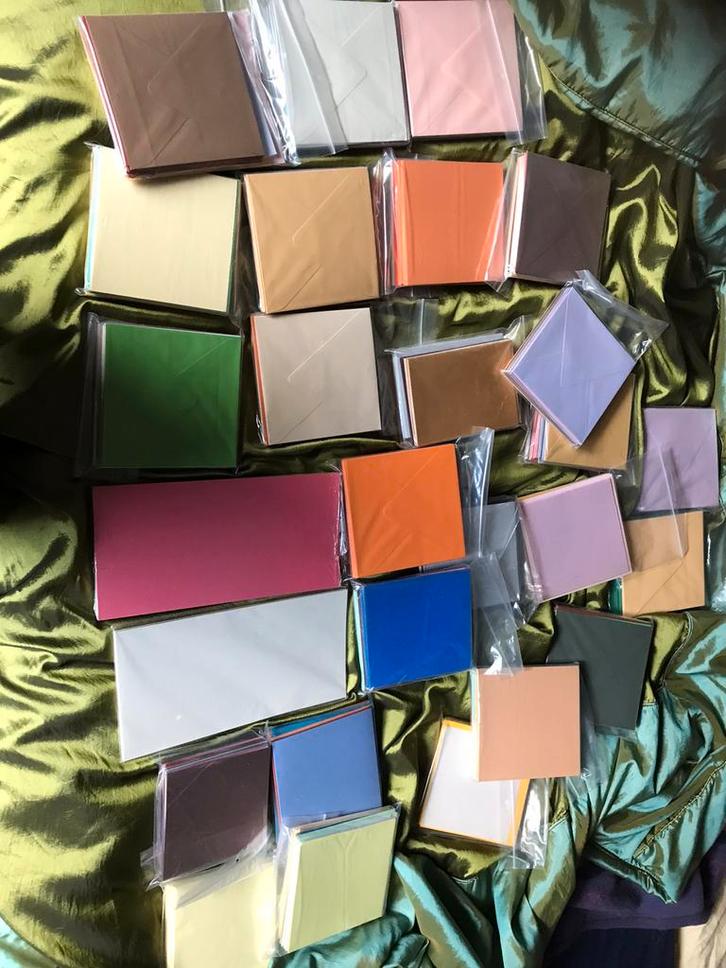 Pakket met kaarten en enveloppen, Hobby en Vrije tijd, Kaarten | Zelf maken, Zo goed als nieuw, Blanco kaart of Basiskaart, Overige thema's