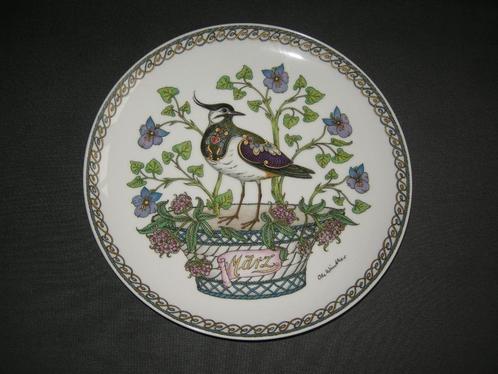 Hütschenreuther, bord O25,5 cm. van de maand März, Antiek en Kunst, Antiek | Servies los, Ophalen of Verzenden