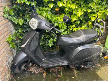 Scooter La Souris beschikbaar voor biedingen