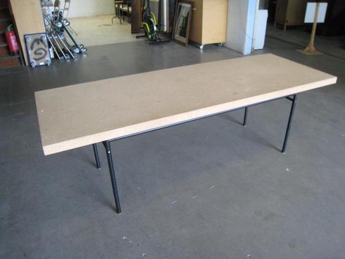 Ikea Sinnerlig eettafel met kurken blad, Huis en Inrichting, Tafels | Eettafels, Gebruikt