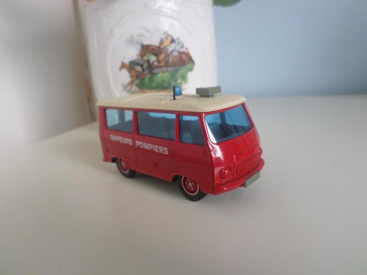 PEUGEOT  J 7 van 1976  Solido, Hobby en Vrije tijd, Modelauto's | 1:43, Nieuw, Auto, Solido, Ophalen of Verzenden