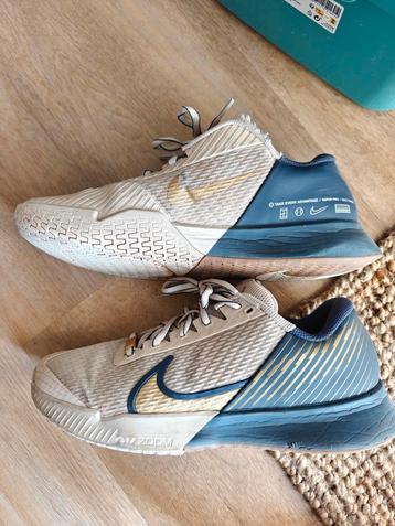 Nike vapor 3 tennis 43 beschikbaar voor biedingen