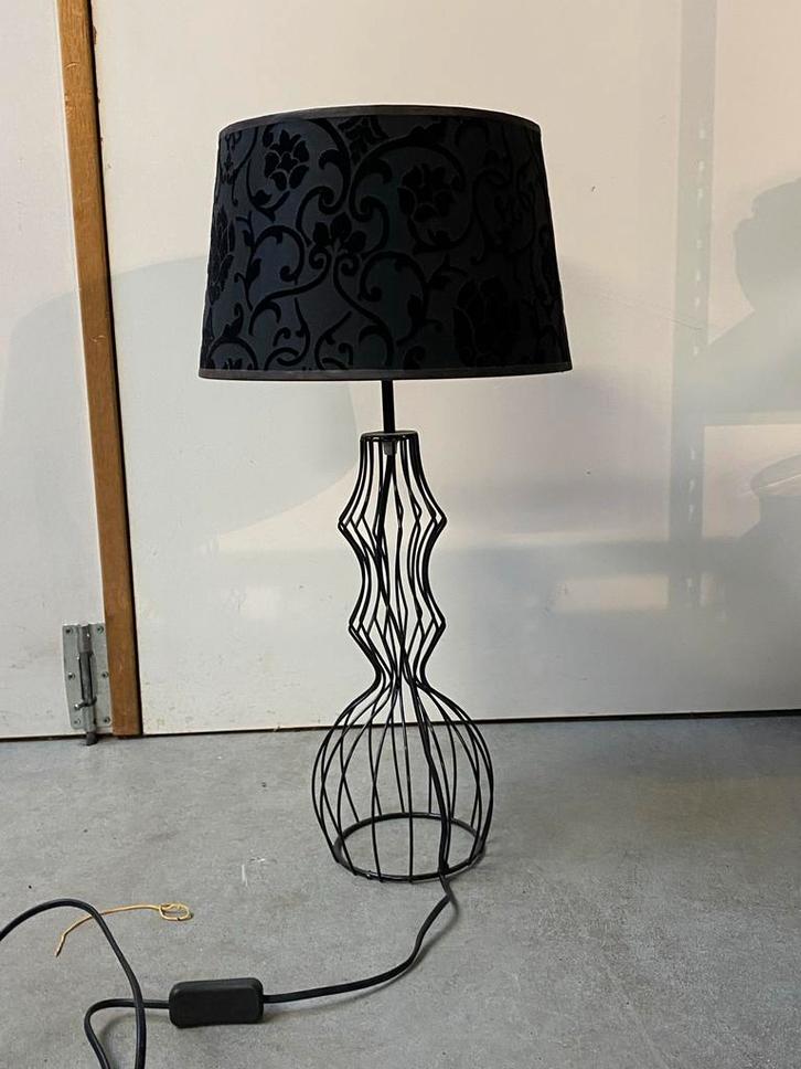 Moderne Zwarte Tafellamp, Huis en Inrichting, Lampen | Vloerlampen, Zo goed als nieuw, Minder dan 100 cm, Metaal, Ophalen