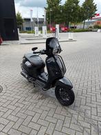 Vespa sprint 50cc 4 takt 2017, Fietsen en Brommers, Ophalen, Maximaal 45 km/u, Vespa S, Zo goed als nieuw