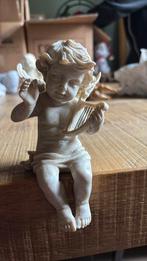 Zittend engeltje met harp voor kastrand, Ophalen of Verzenden, Zo goed als nieuw, Dier