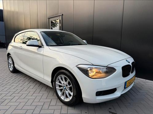 BMW 1-Serie 116d 116PK Aut. 2014 Wit, Auto's, BMW, Bedrijf, 1-Serie, Diesel, Euro 5, D, Hatchback, Automaat, Geïmporteerd, Wit